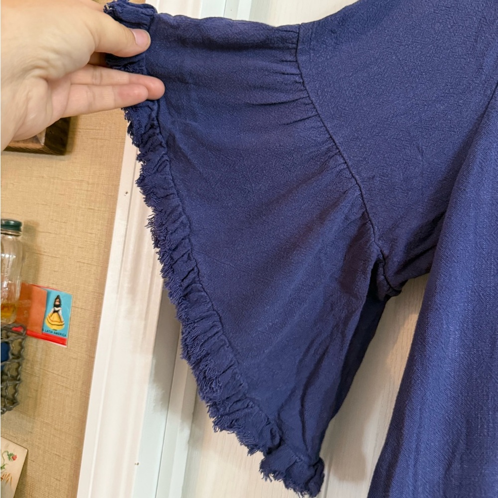 Umgee Women’s Navy Raw Hem Blouse Sz L.  9051 - Picture 2 of 4